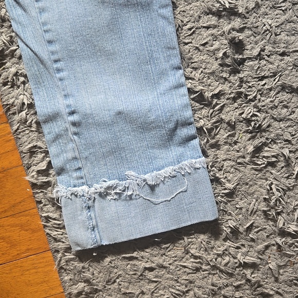 Women's Mudd vintage jean capri like new size 5 - Picture 3 of 7